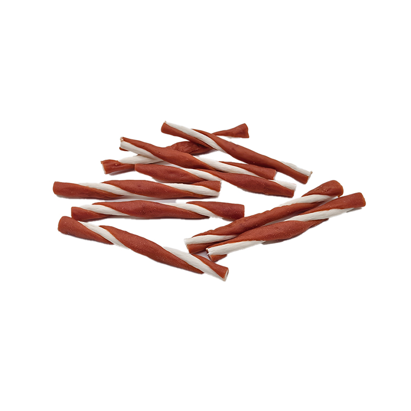 Palitos masticables de colágeno retorcidos envueltos en carne de pato